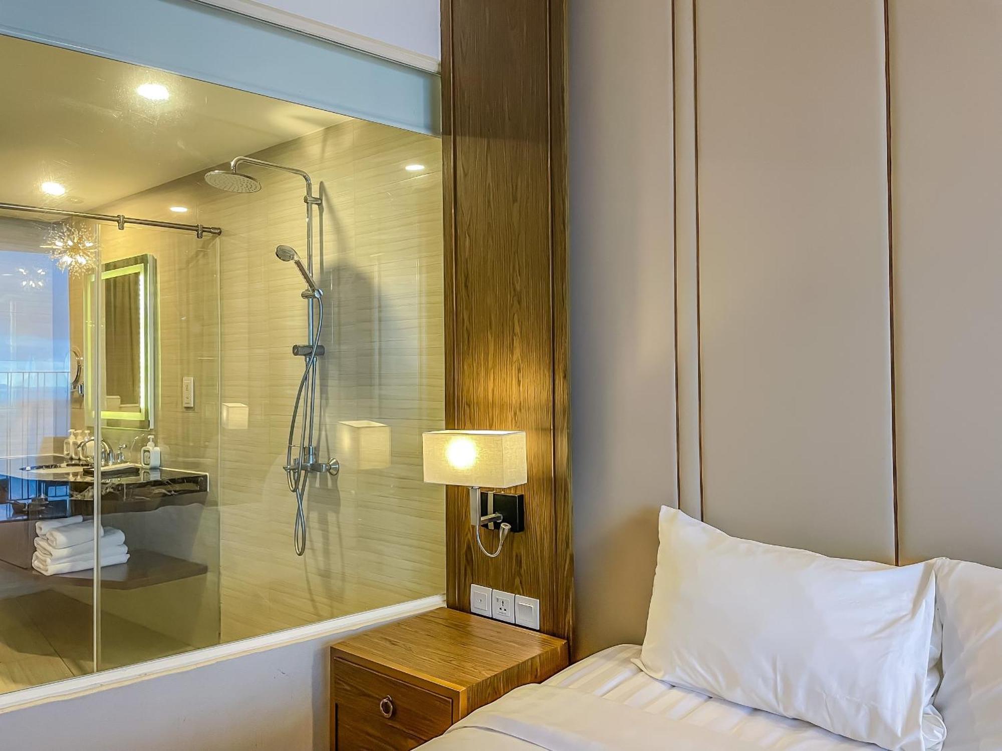 Luxury Seaview Panorama Nha Trang By Luna Екстер'єр фото